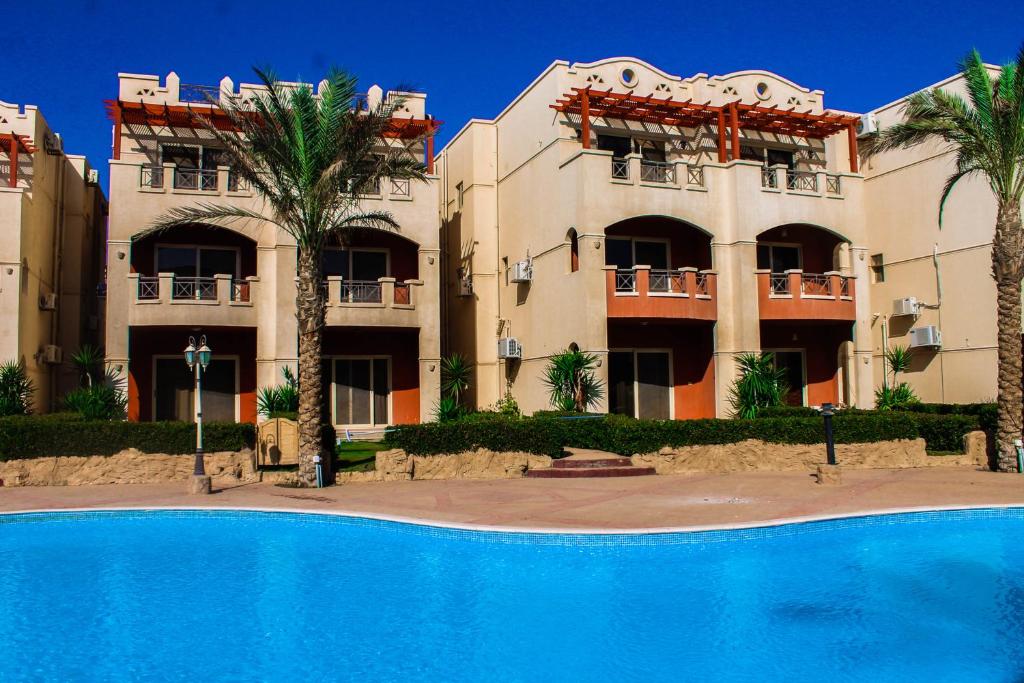 لاسيرينا بيتش ريزورت العين السخنة - La sirena Beach Resort Ain Sokhna