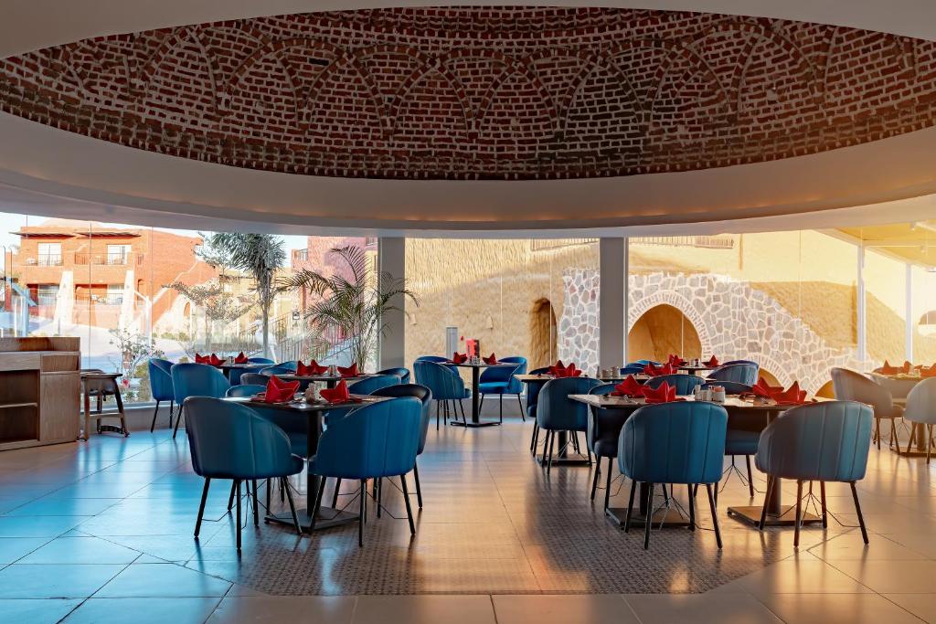 الباتروس فيتا ريزورت - بورتوفينو مرسى علم - Pickalbatros Vita Resort - Portofino Marsa Alam